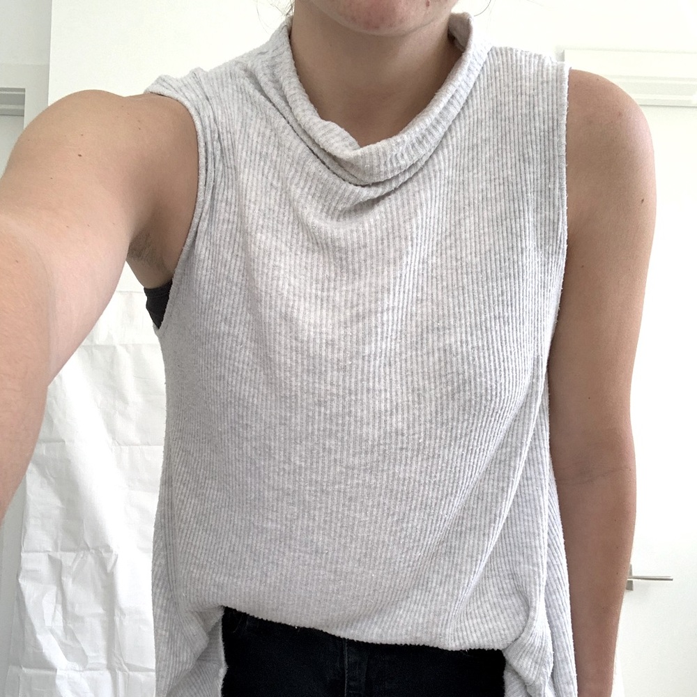Light Grey Sleeveless Turtleneck Flowy Blouse